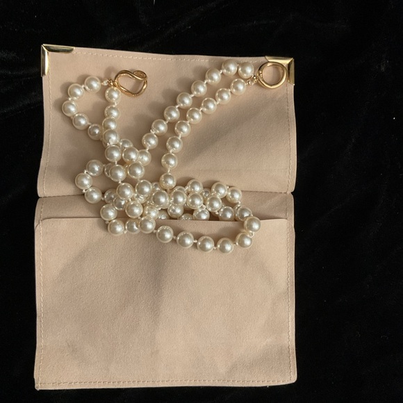 Ciner Vintage Double Faux Strands Pearl Necklace. - Picture 2 of 5